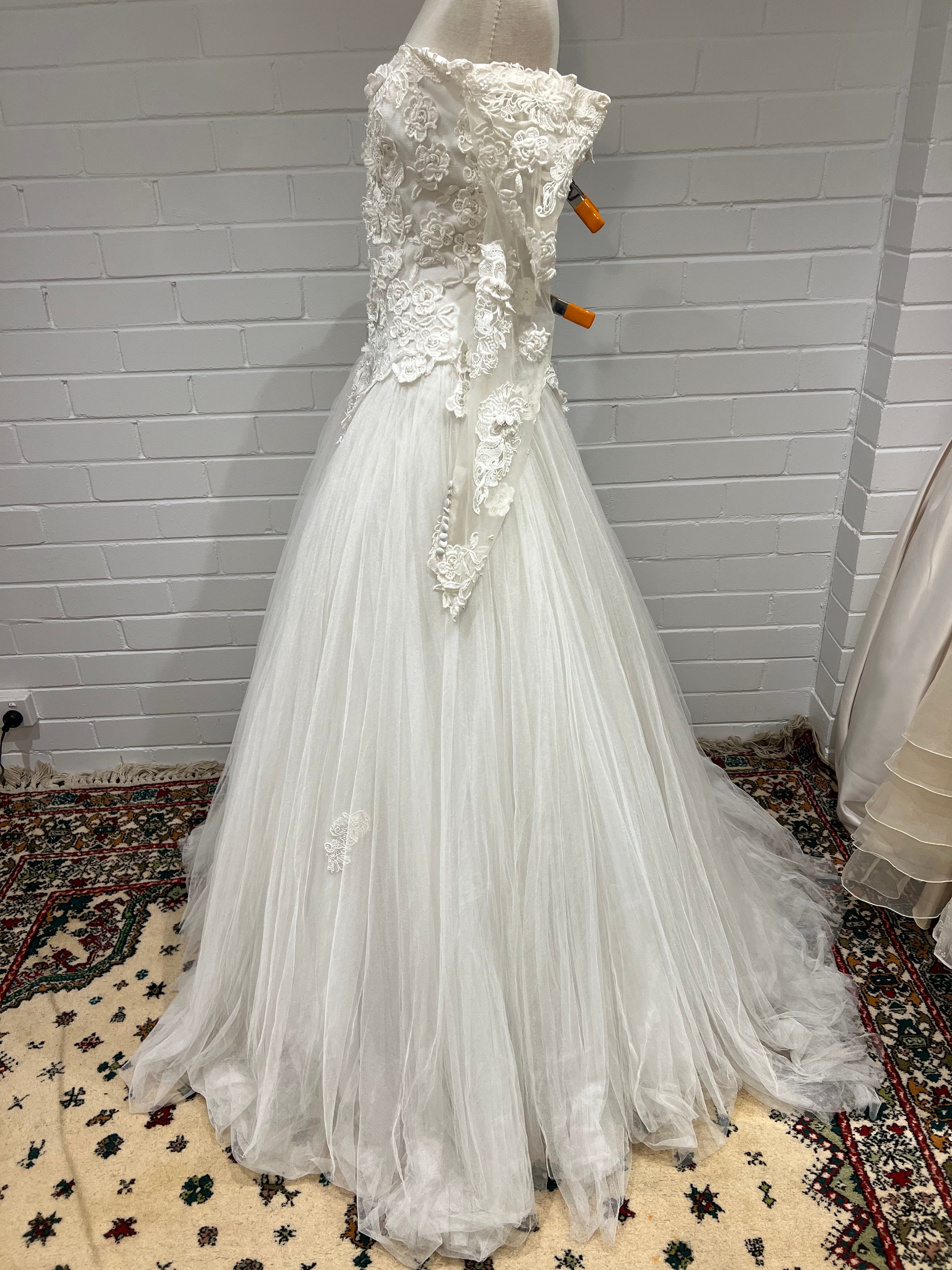 90s Off-the-shoulder Lace Basque Waist Ballgown