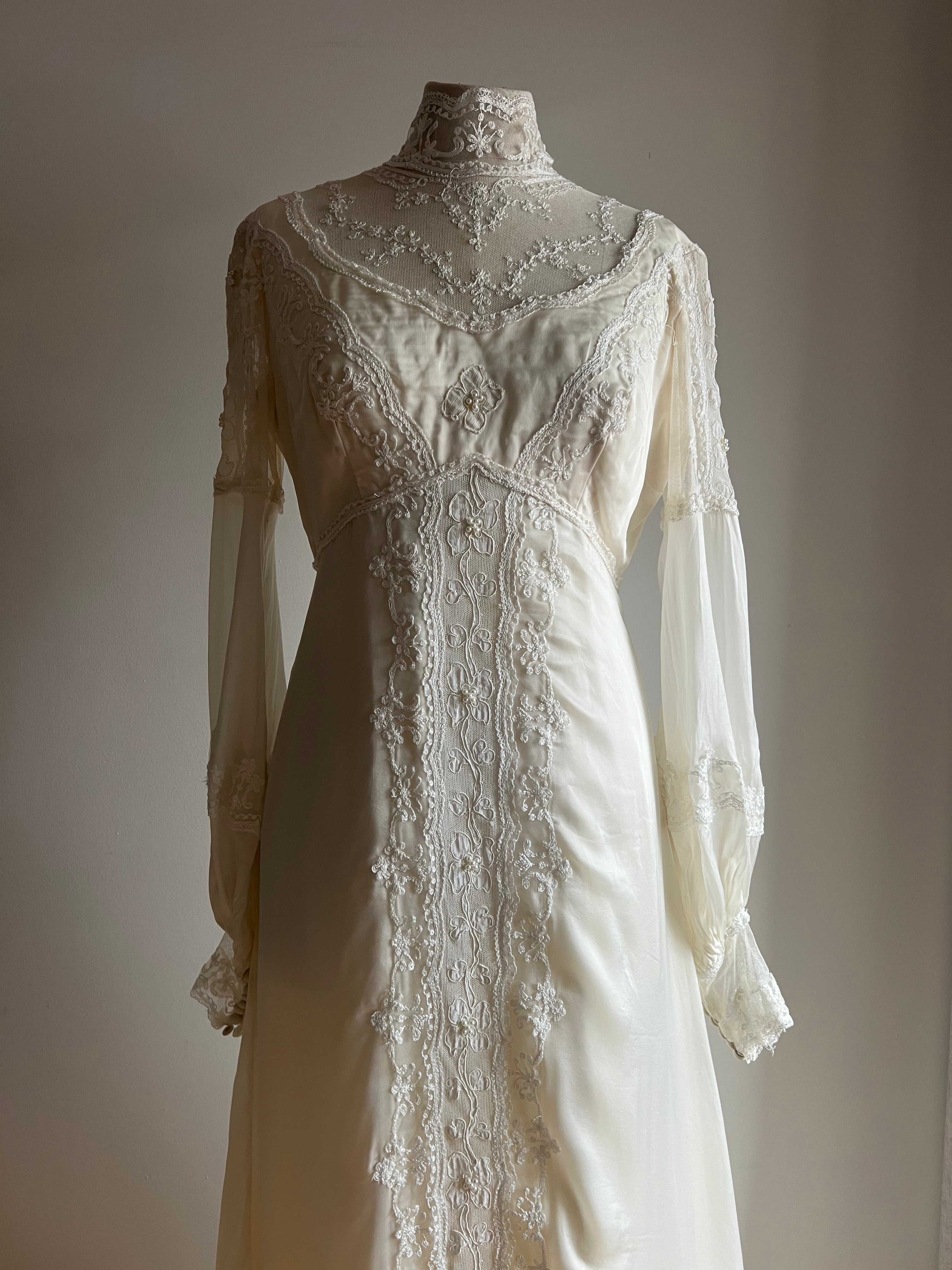 1970s Embroidered Lace Dress