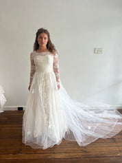 50s Lace Detail Mock-neck Ballgown