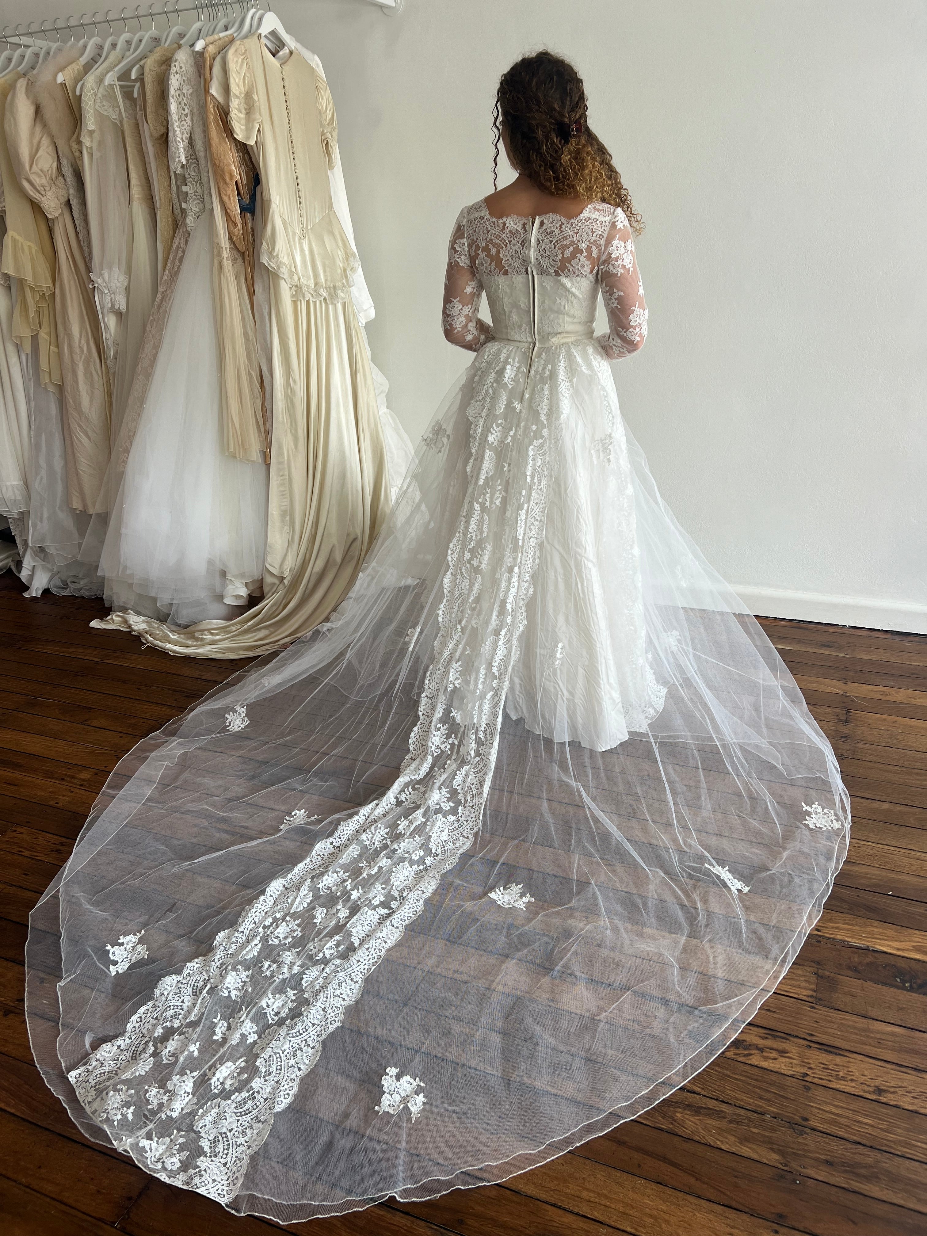 50s Lace Detail Mock-neck Ballgown