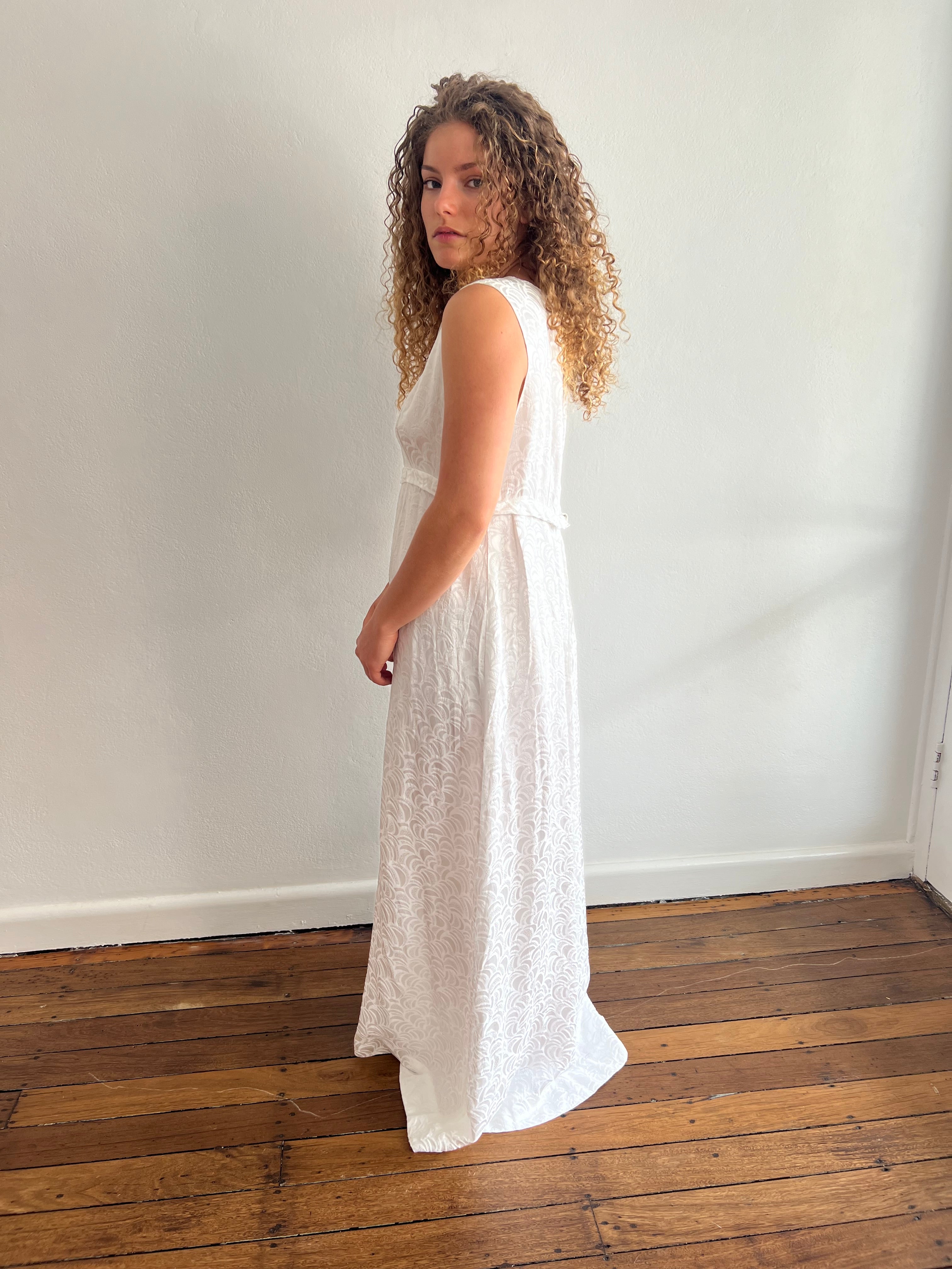 60s Boat-neck Dress with Detachable Train