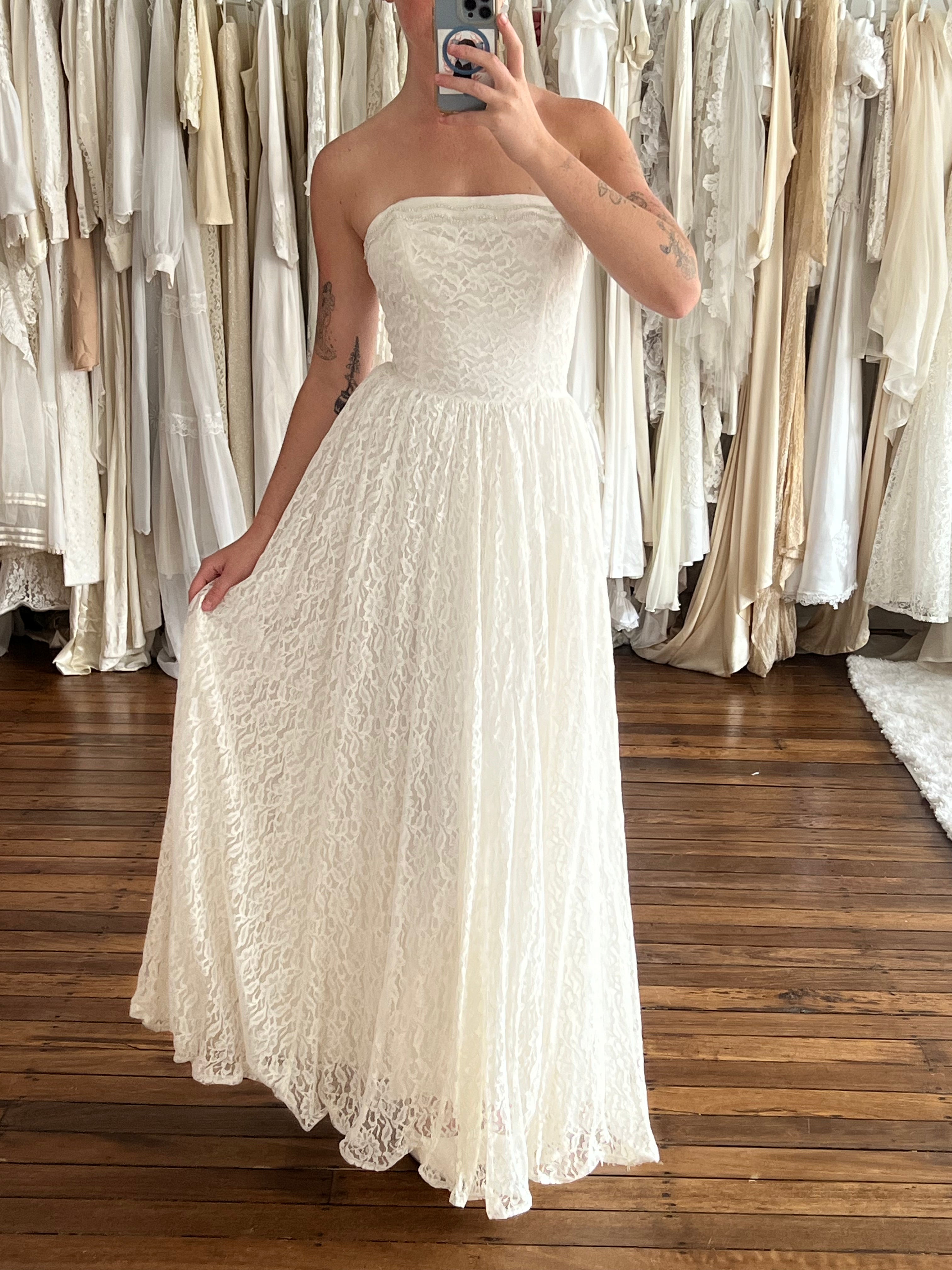 50s Strapless Chantilly Lace Dress