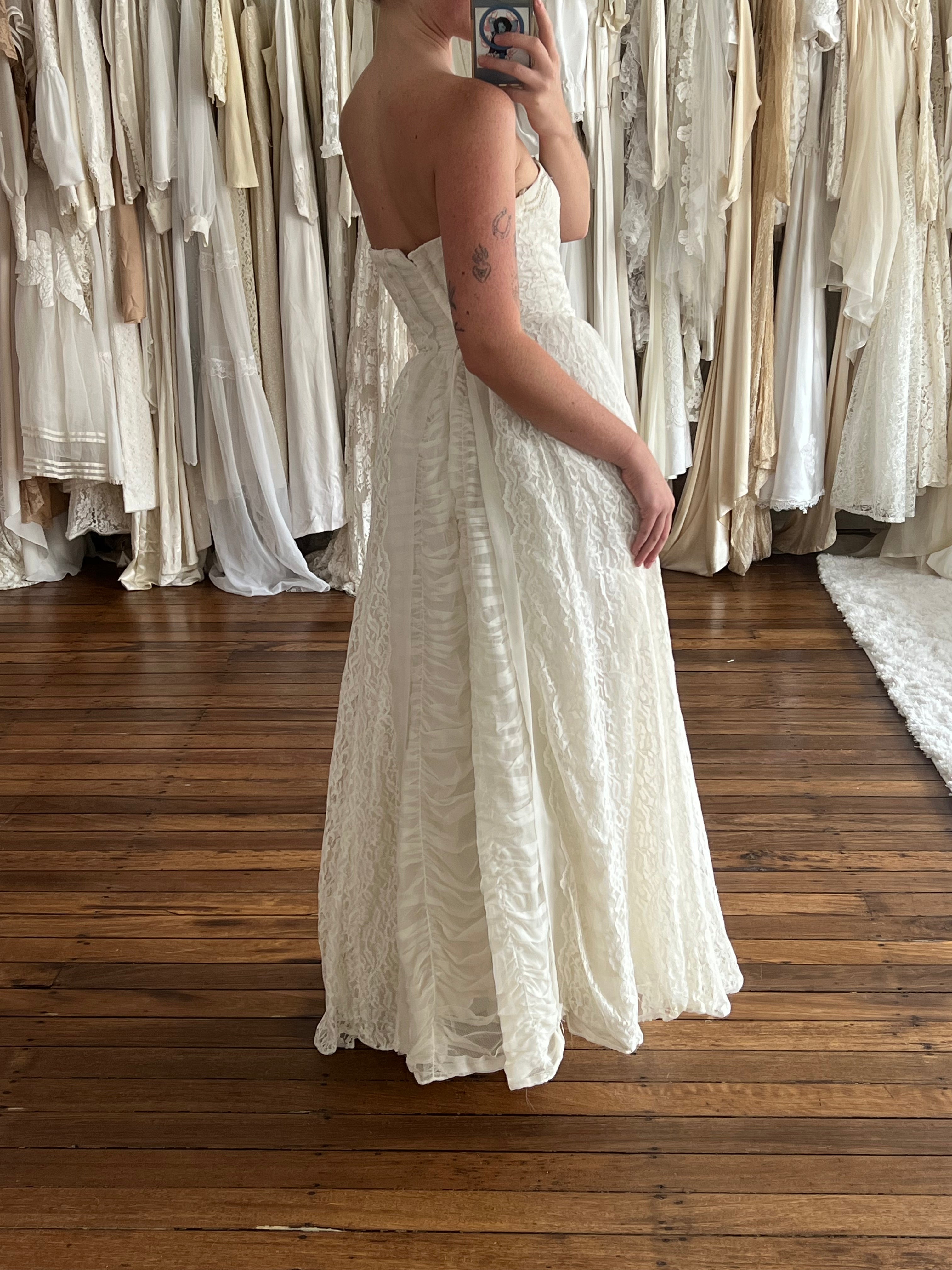 50s Strapless Chantilly Lace Dress