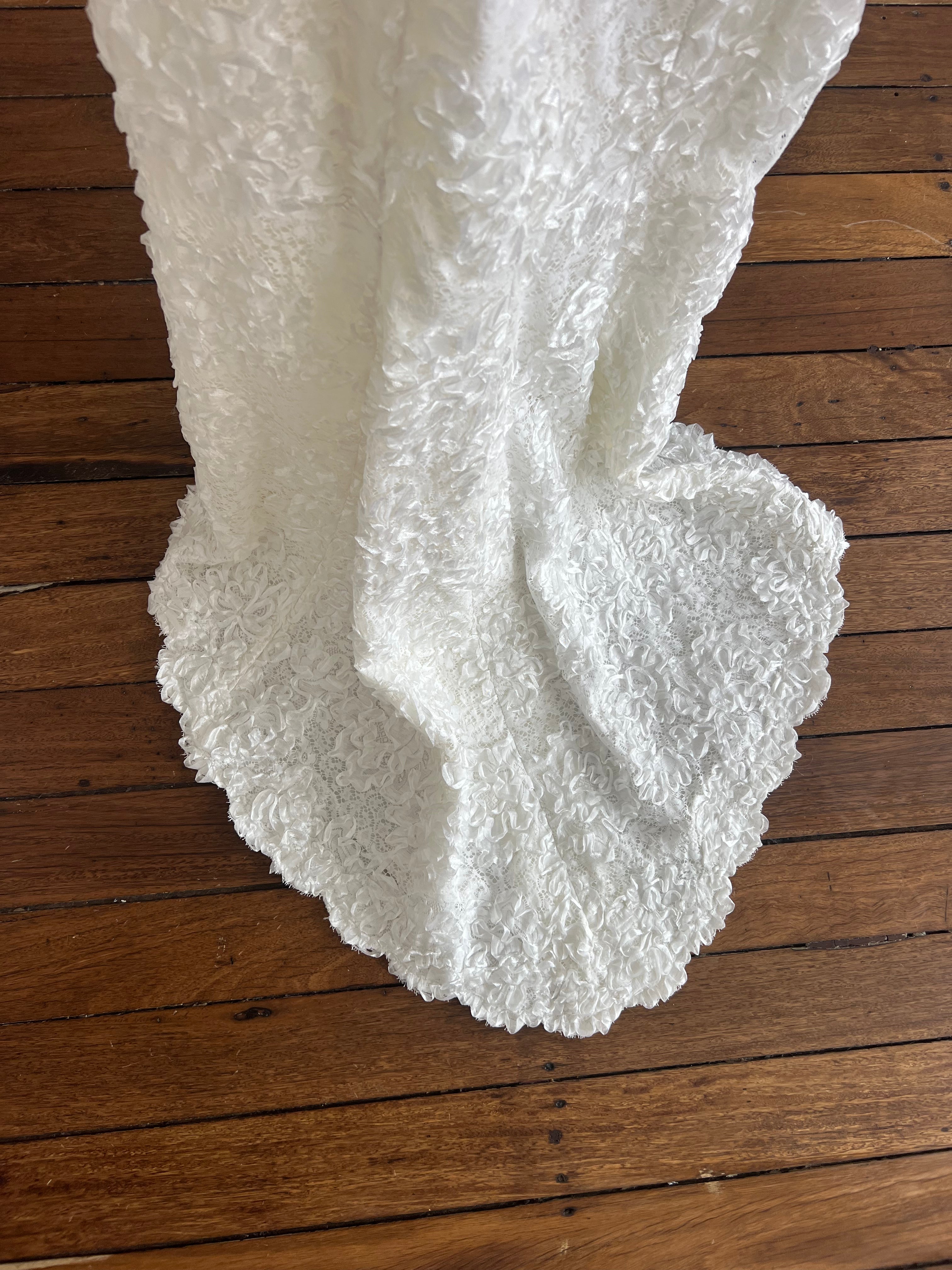 60s Boat-neck Lace Column Dress