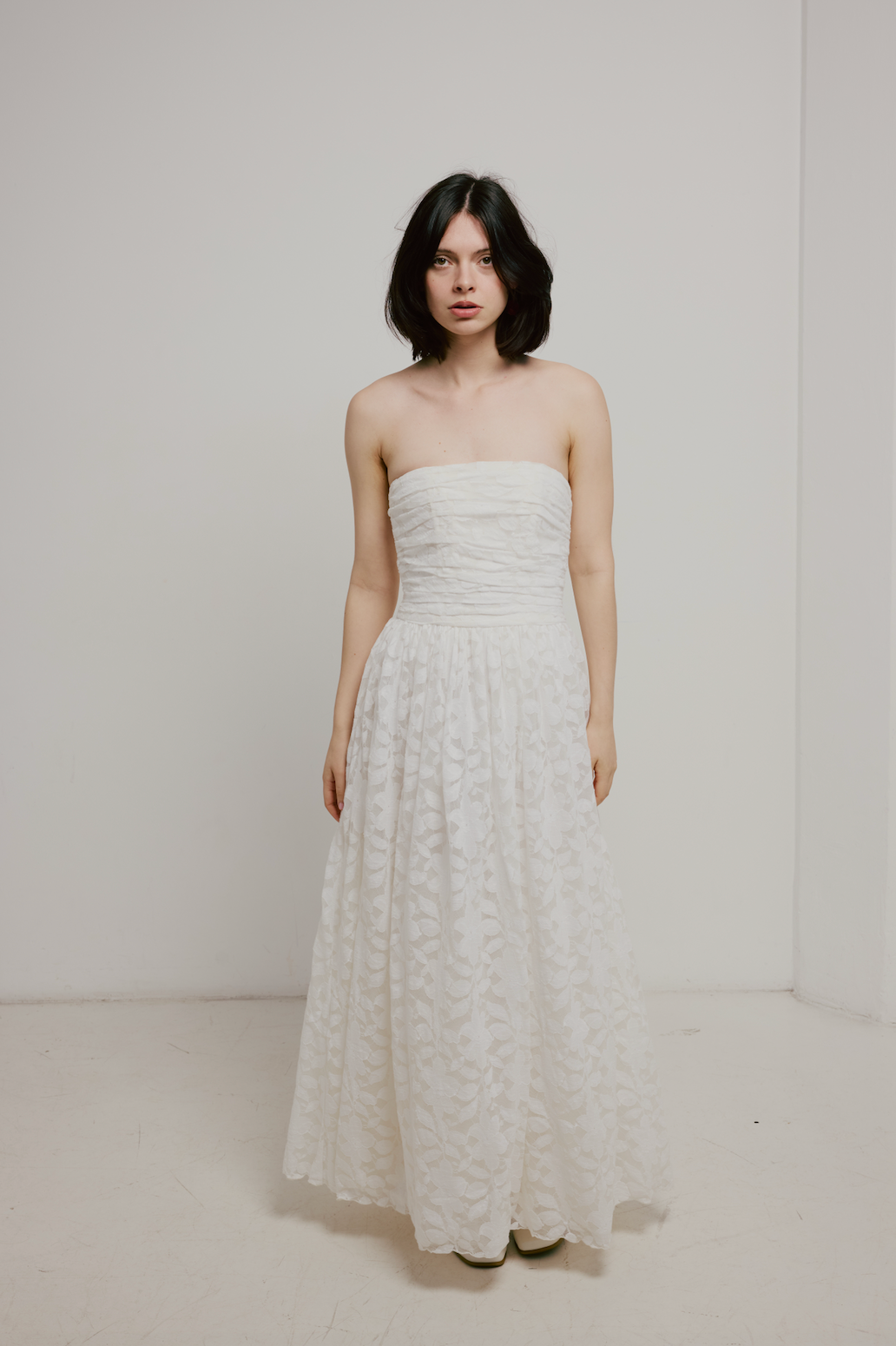 90s Strapless Pleated Bodice Lace Dress