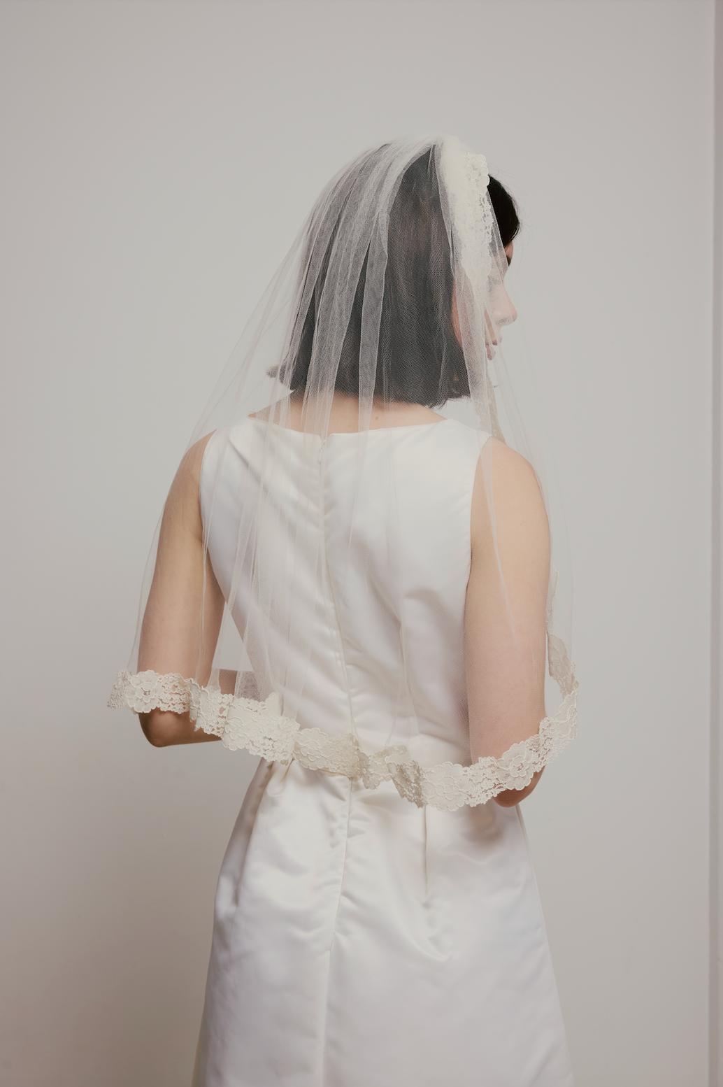 50s Lace Elbow Mantilla Veil