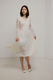 70s Bell Sleeve Daisy Lace Detail Dress
