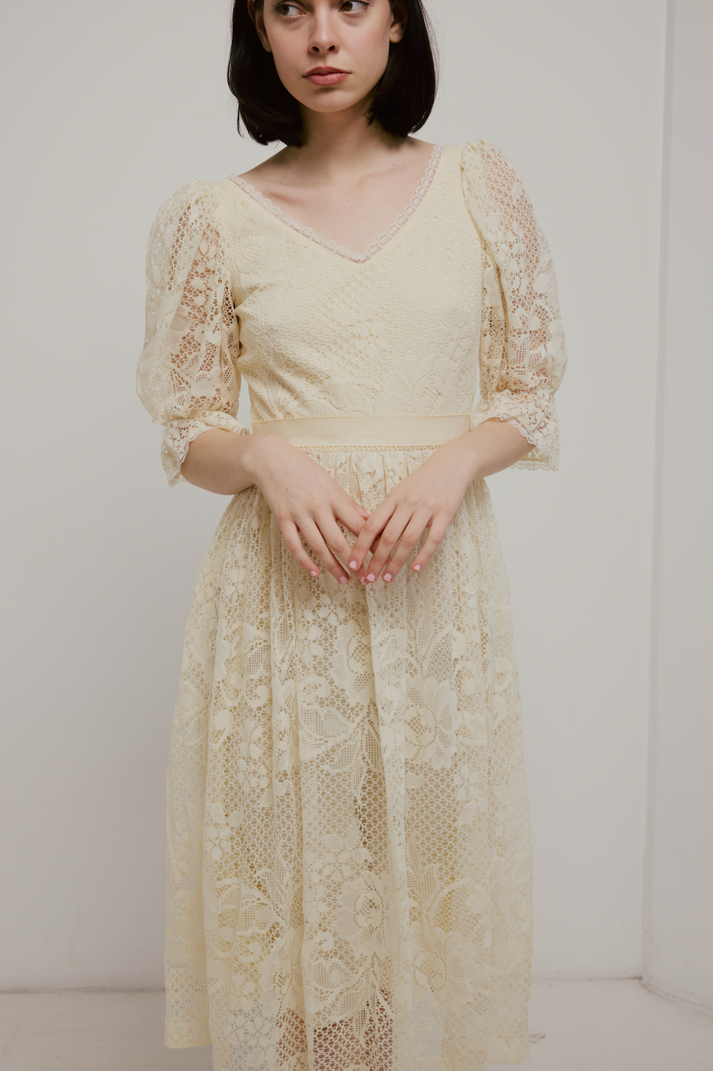 70s Cream Lace Puff Sleeve Dress