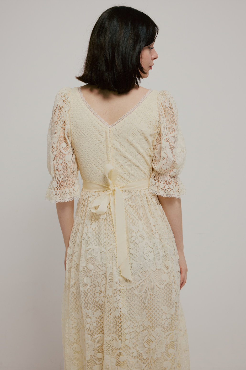 70s Cream Lace Puff Sleeve Dress