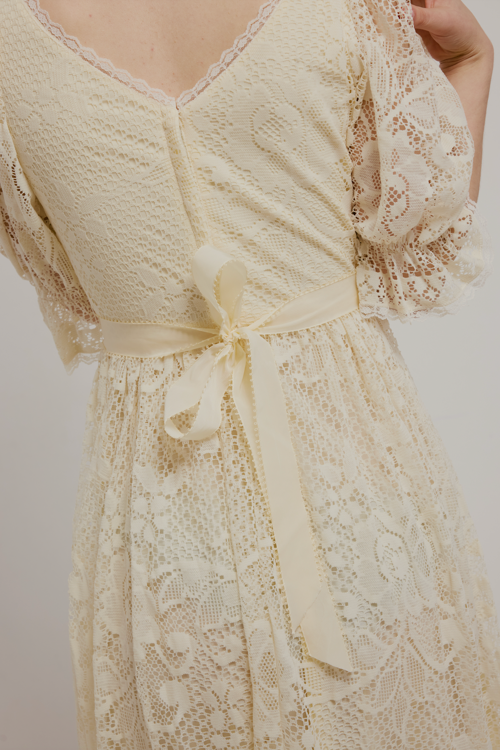 70s Cream Lace Puff Sleeve Dress