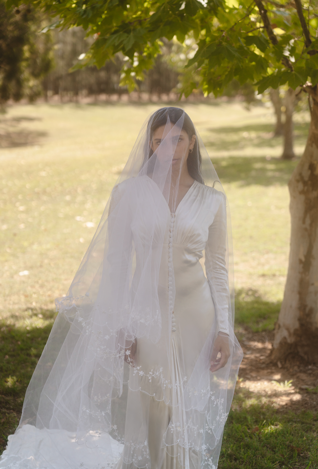 70s Scalloped Trim Chapel Mantilla