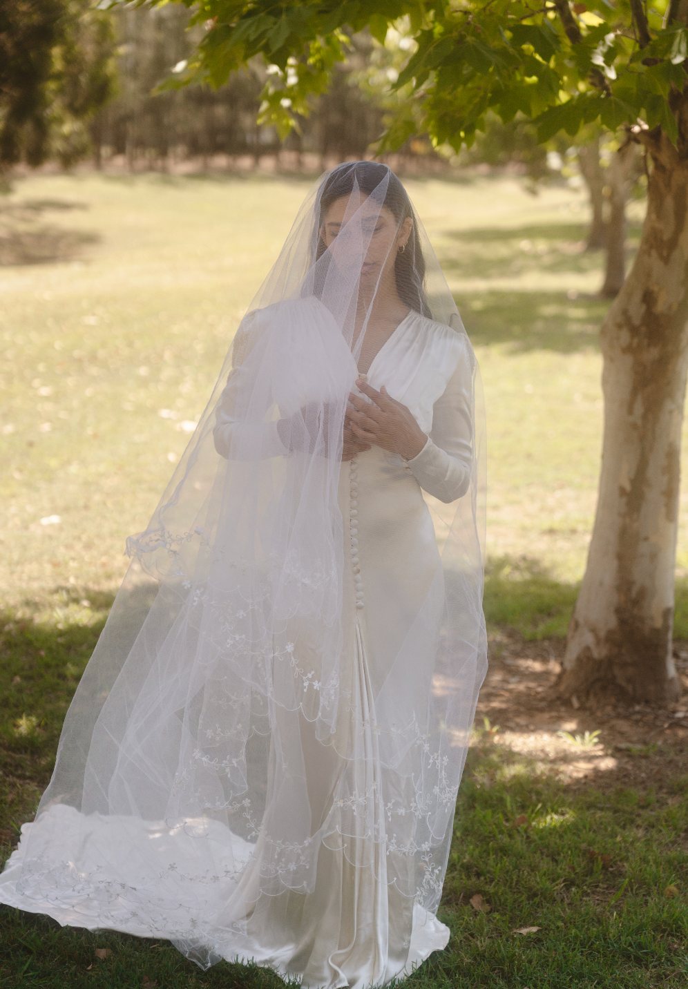 70s Scalloped Trim Chapel Mantilla