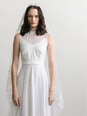 1970s Sleeveless Lace Dress